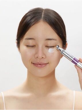 NWT Reedle Shot Lifting Eye Cream / K-Beauty Korean Cosmetics